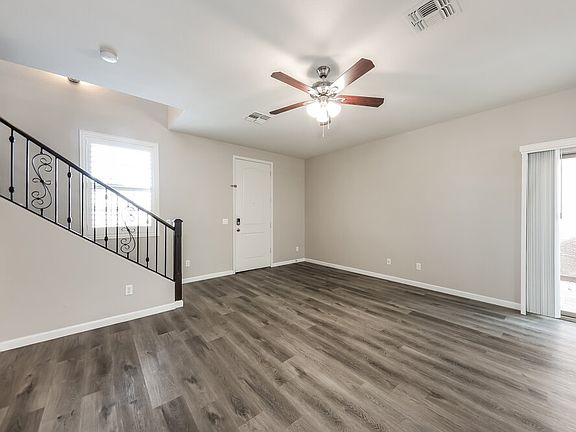 4th image of 2009 E Heartwood Ln