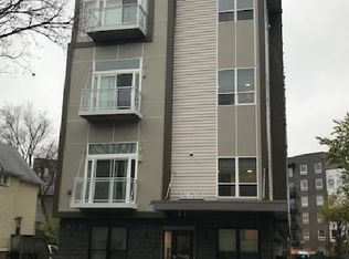 2618 Essex St SE #ADA, Minneapolis, MN 55414