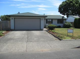 640 Greencrest St NE, Salem, OR 97301