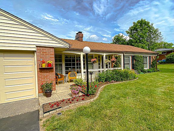 3rd image of 5225 Vernadale Dr