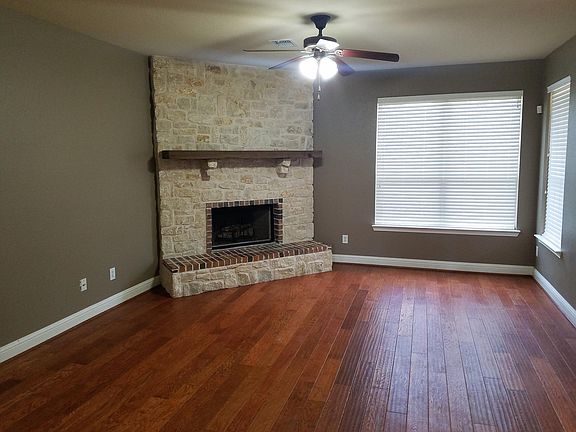 5th image of 3824 Jeanette Ln