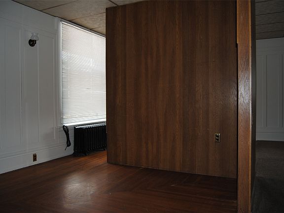 3rd image of 645 Oak Hill Ave APT 101