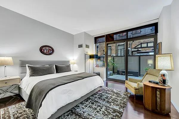 Rented by Douglas Elliman | media 18