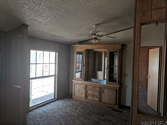 3rd image of 1367 Terrace Dr