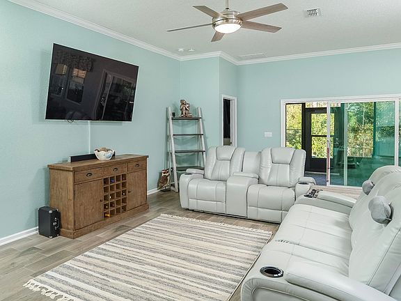 5th image of 218 Falcon Quest Ln
