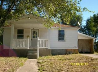 410 S 3rd St, Elsberry, MO 63343
