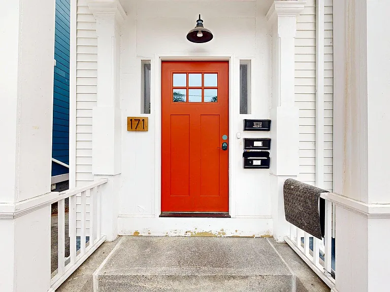 171 Trenton St #3 — Photo 9