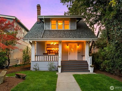2529 Queen Anne Avenue N, Seattle, WA, 98109
