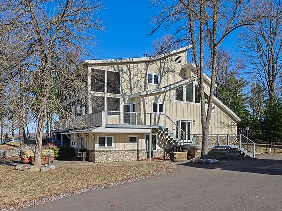 2nd image of 6697 Carola Dr