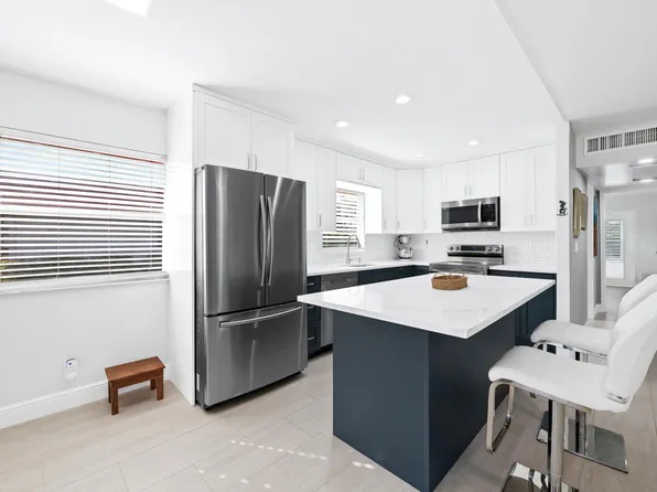 4 Seville Terrace #4, Delray Beach, FL 33446