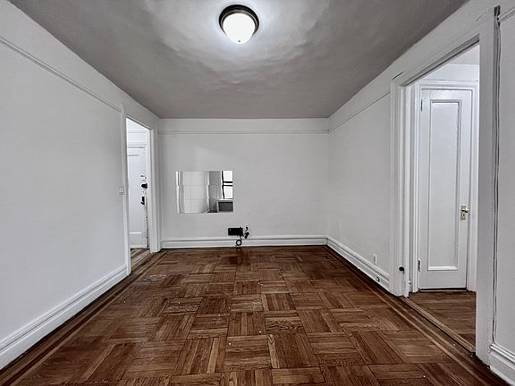 4th image of 400 Fort Washington Ave APT 6G