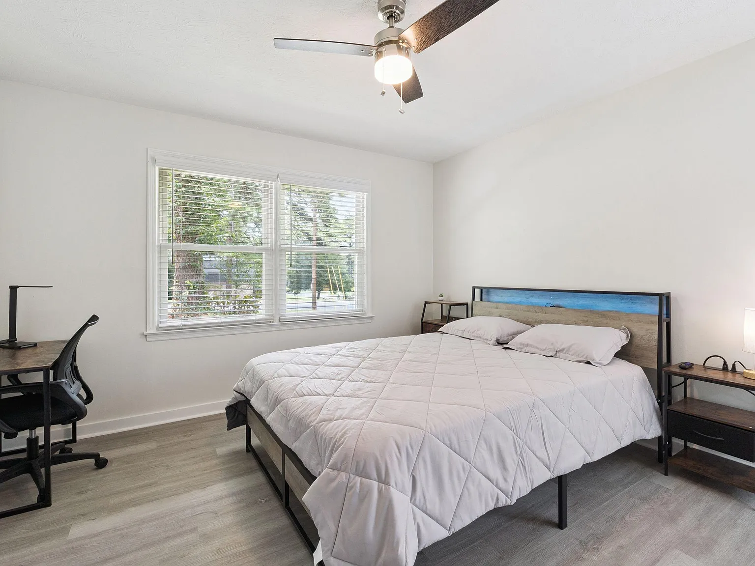 4 bed, 7.0 bath, 2093 sqft, $1,087 — Photo 1