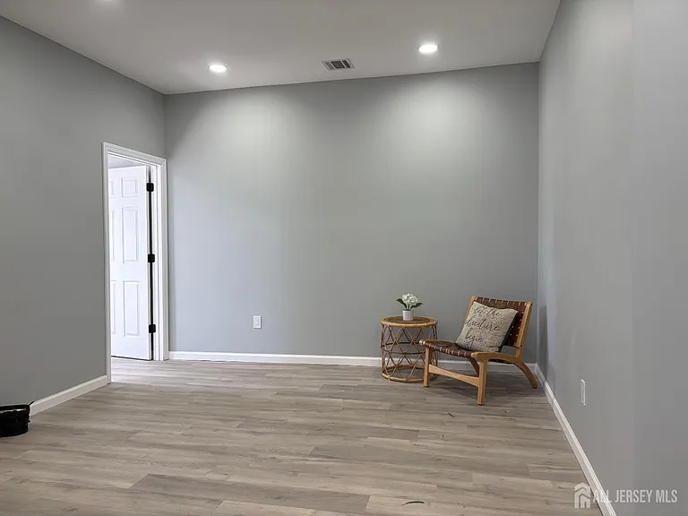 456-458 Harrison St #2 — Photo 4
