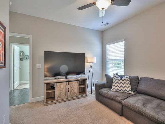 4th image of 1308 Duns Ln