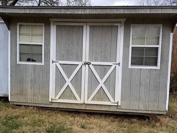 4th image of 3559 Overbrook Dr