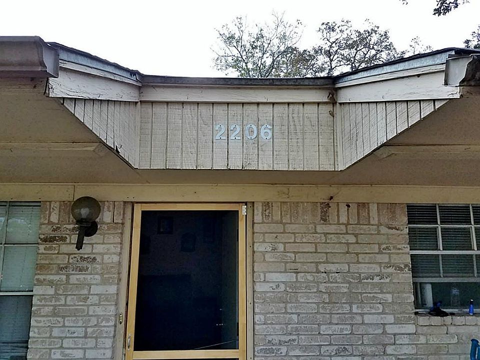 1st image of 2206 Franklin Dr