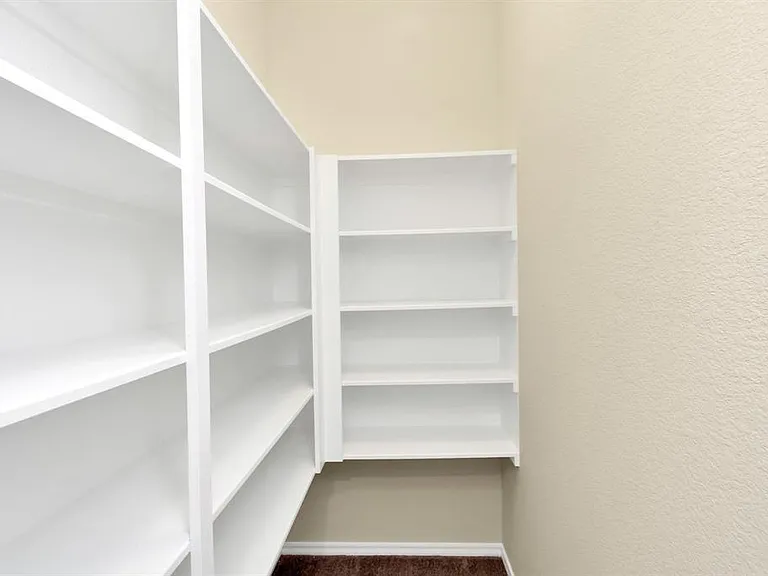 3420 Avondale View Dr — Photo 23