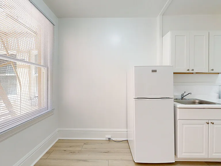 507 Taylor St #208 — Photo 5