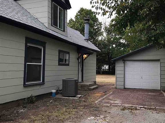 2nd image of 1601 W Central Ave