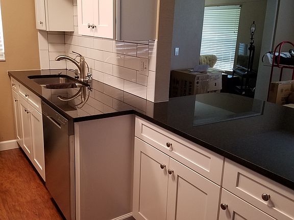 4th image of 1511 High Point Blvd #140A