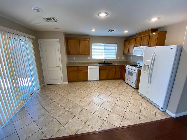 11645 Royal Derwent Dr — Photo 4