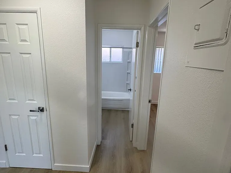 10541 Sycamore Ave — Photo 16