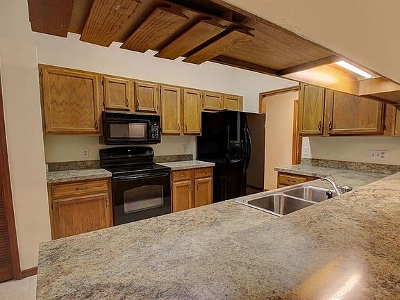 4th image of 5712 Cedar Pine Dr