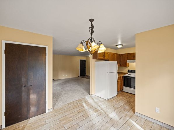 184 Pine Ave #1