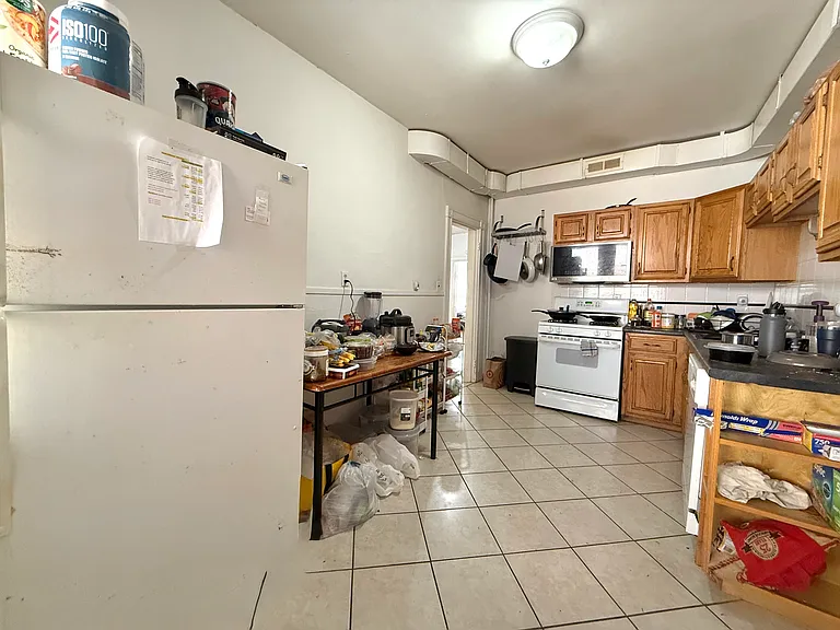 1908 Beacon St #2 — Photo 7