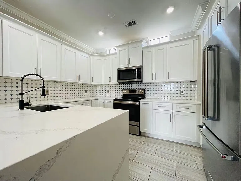 6117 Metrowest Blvd — Photo 9