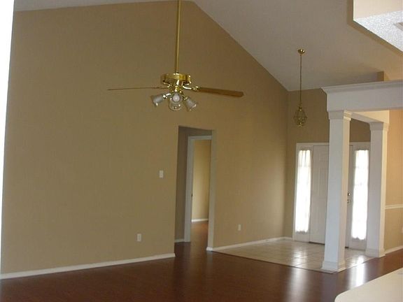 3rd image of 1608 Steeple Chase Ln