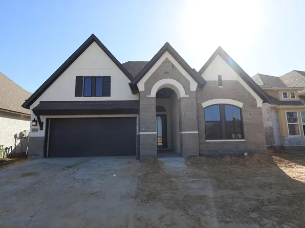 12319 Hackberry Dr, Mont Belvieu, TX 77523