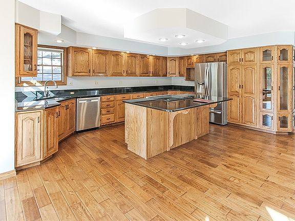 5th image of 1028 W Polk Ave