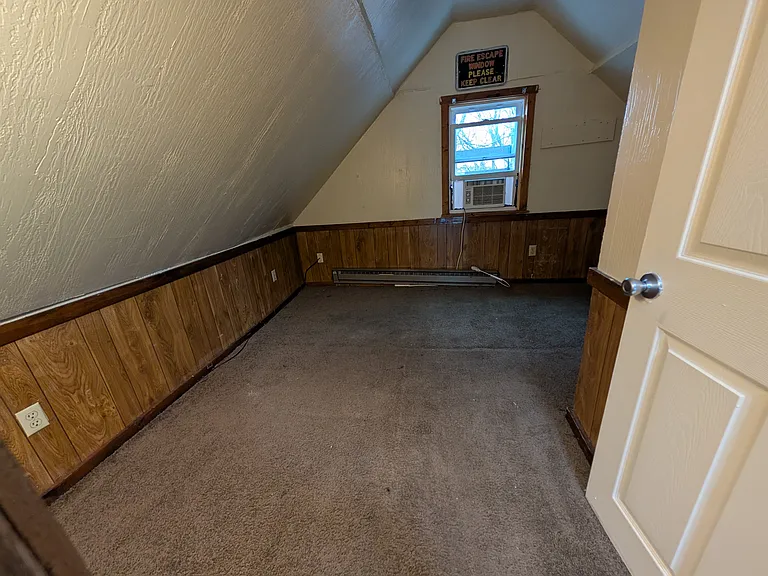 564 Carroll St — Photo 25