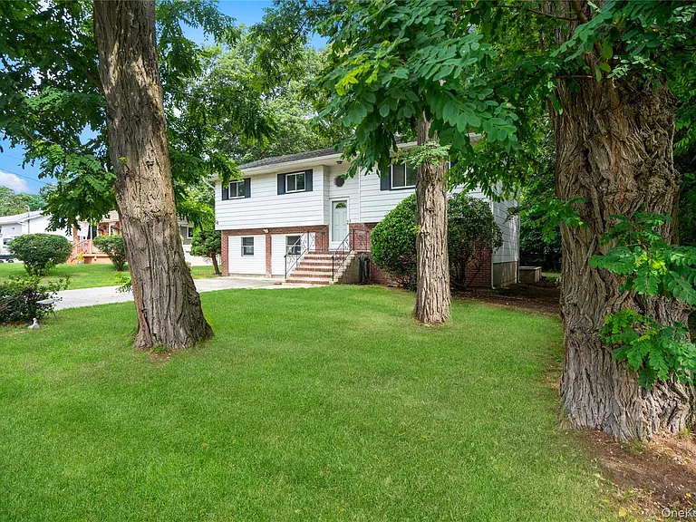 39 Wolfhollow Rd — Photo 37