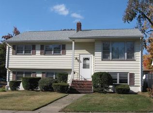 852 Ray Ave, Union, NJ 07083