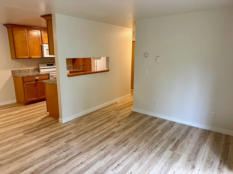 1251 Nevada St #15 — Photo 4