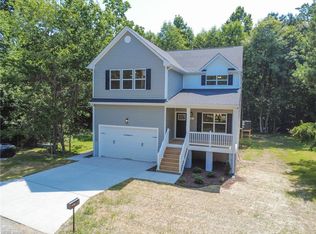 56 Willow Rd, Hampton, VA 23664