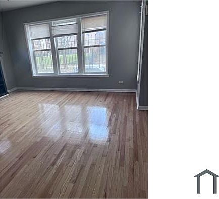 4th image of 6240 S Vernon Ave #1N