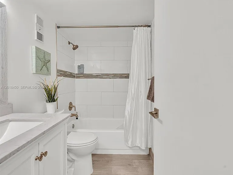 7840 NW 50th St #404 — Photo 26