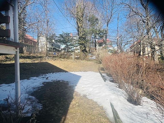4th image of 14 Melville Ave