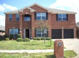 812 Mulberry Ln, Desoto, TX 75115