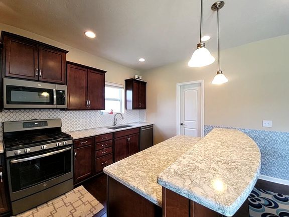 5th image of 5032 N 209th St