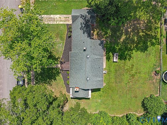 3rd image of 206 Crescent Ave