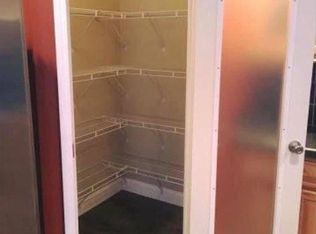 202 Hillcrest Dr, Belfield, ND 58622