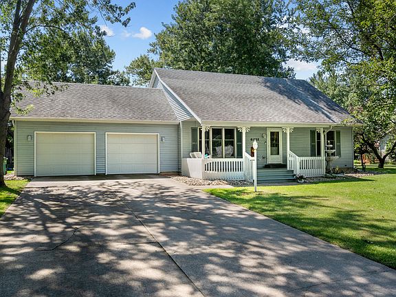 2nd image of 61332 Mary Lou Ln