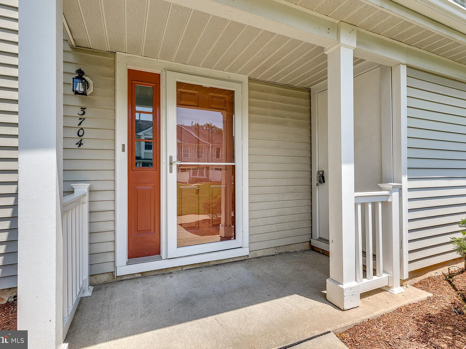 2 bed, 2.5 bath, 1288 sqft, $2,800 — Photo 3