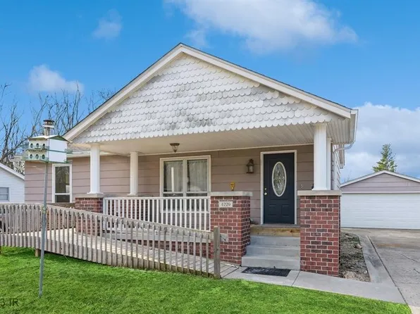 4229 Thompson Ave, Des Moines, IA 50317