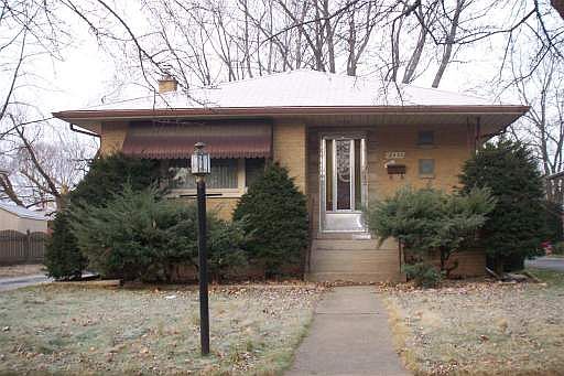 1st image of 18450 S Oakwood Ave