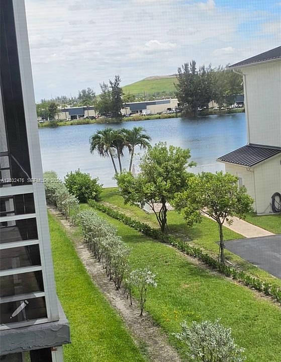 1st image of 4311 Crystal Lake Dr APT 321